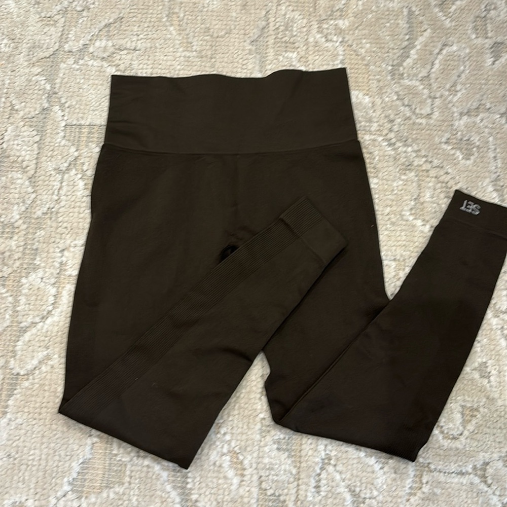 NWOT SET ACTIVE leggings